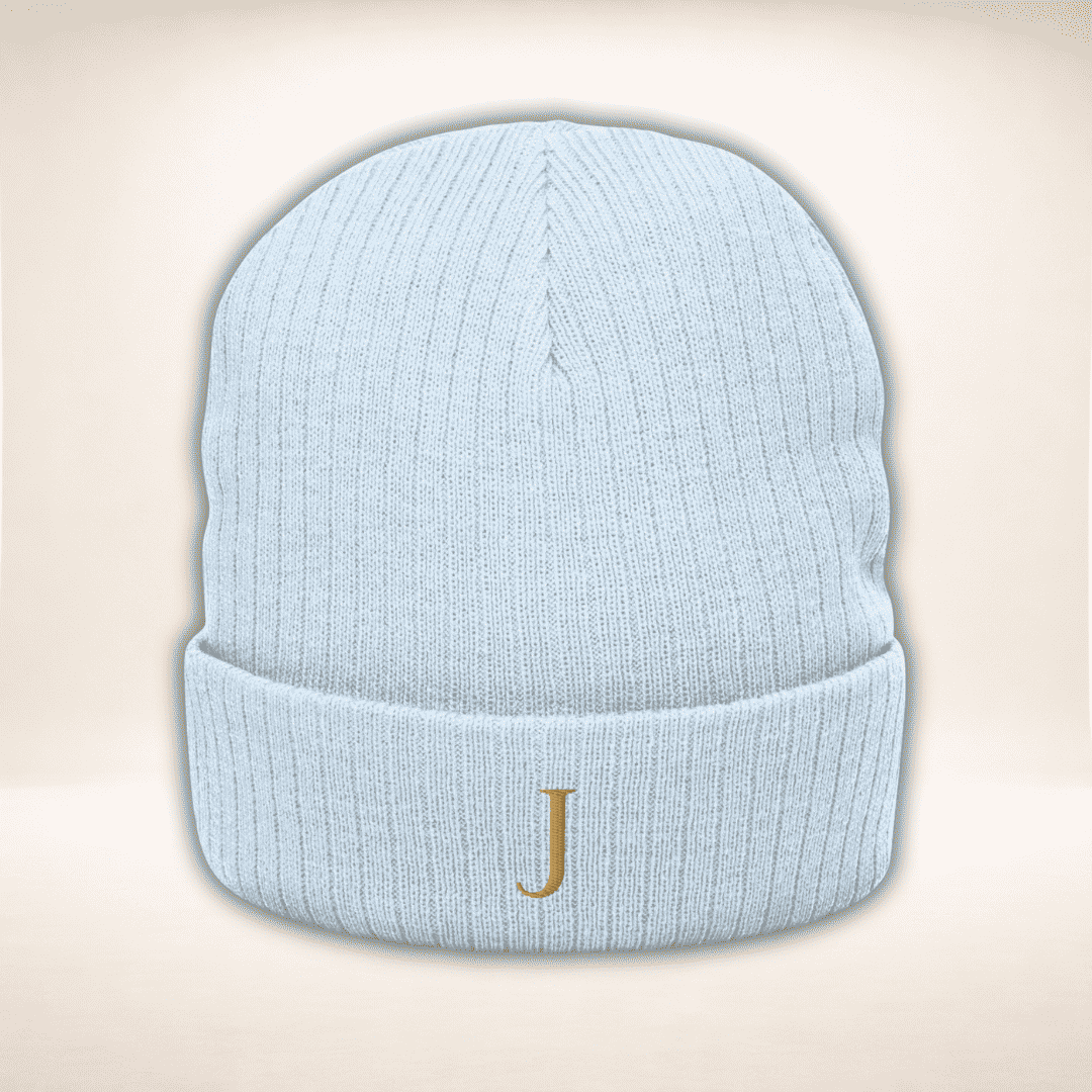 Club Juliet Bio Mütze in Hellblau mit goldenem J