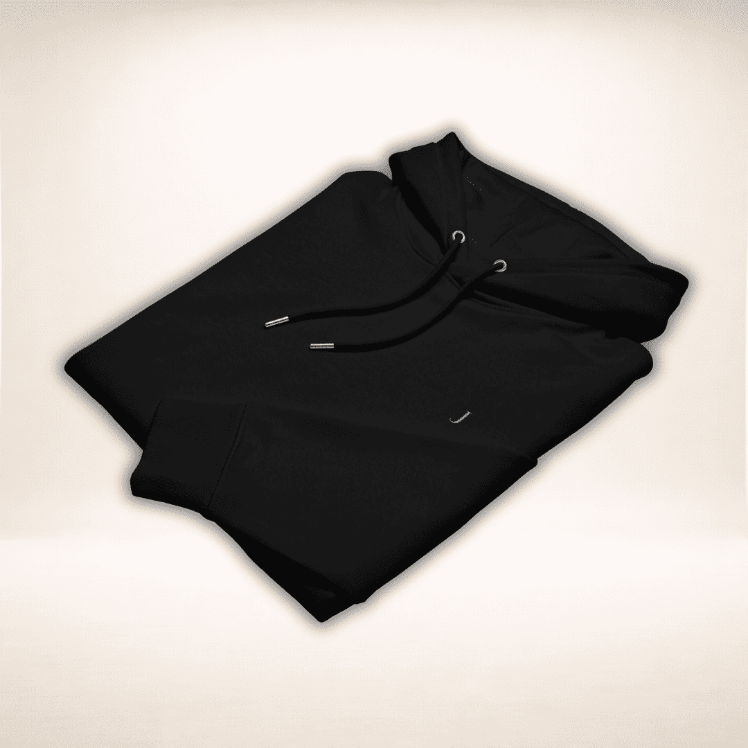Gefalteter Club Juliet Bio Hoodie in Schwarz mit goldfarbenem J